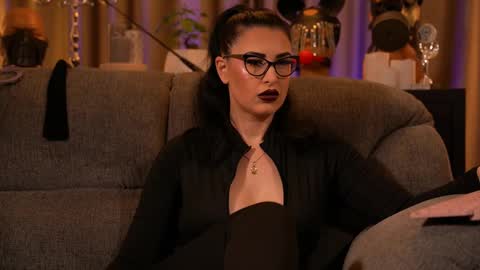 Mistress Kelly online show from October 27, 12:32 am