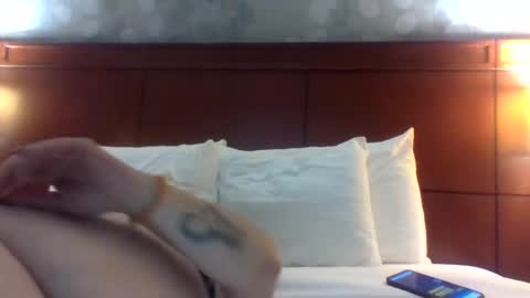 Snapshot of mistressmich623603 chatting on October 11, 10:57 pm thick playful mistress new mature hornygranny online show from October 11, 10:57 pm