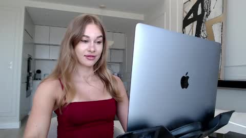 mistressuniverse online show from May 25, 9:26 am