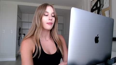 mistressuniverse online show from July 28, 12:12 pm