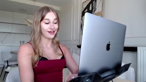 mistressuniverse online show from May 29, 10:13 am