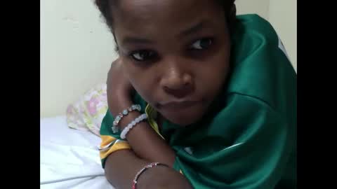 Snapshot of misty_shee chatting on October 10, 1:50 pm misty_shee online show from October 10, 1:50 pm