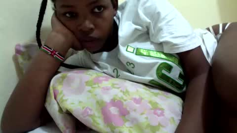 Snapshot of misty_shee chatting on October 12, 5:44 am misty_shee online show from October 12, 5:44 am