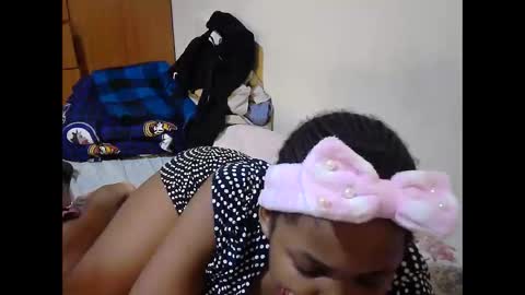 Snapshot of misty_shee chatting on September 20, 6:22 pm misty_shee online show from September 20, 6:22 pm