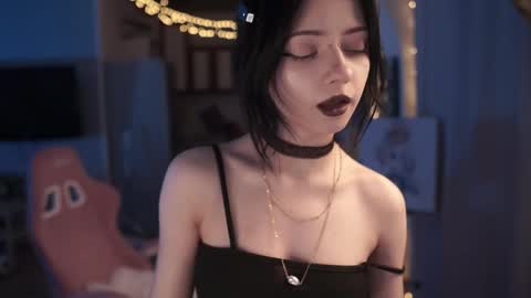 Yuka online show from April 10, 6:12 pm