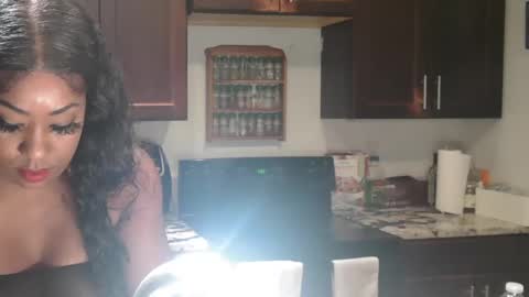 Snapshot of mixedlovers chatting on September 15, 7:26 pm Precious online show from September 15, 7:26 pm