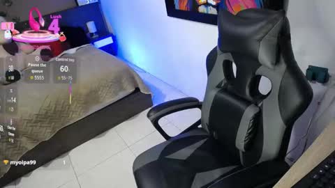 Mixxie online show from November 30, 4:03 pm