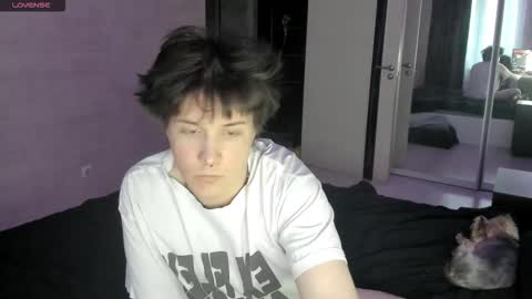 MeowMiku online show from March 5, 3:21 pm