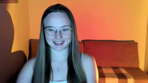 Snapshot of miya_mimi chatting on September 25, 9:11 pm Miya online show from September 25, 9:11 pm