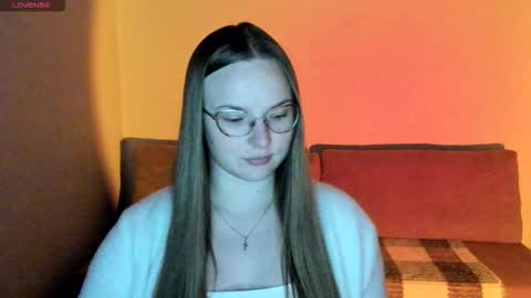 Snapshot of miya_mimi chatting on September 29, 9:58 pm Miya online show from September 29, 9:58 pm