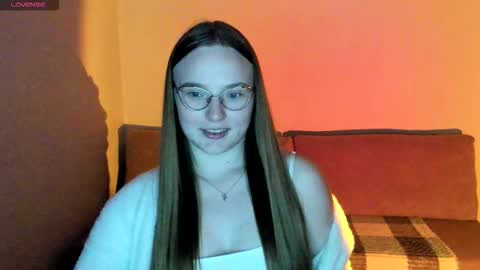 Snapshot of miya_mimi chatting on September 28, 9:57 pm Miya online show from September 28, 9:57 pm