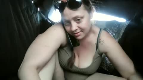 miztrezk online show from March 31, 10:10 pm