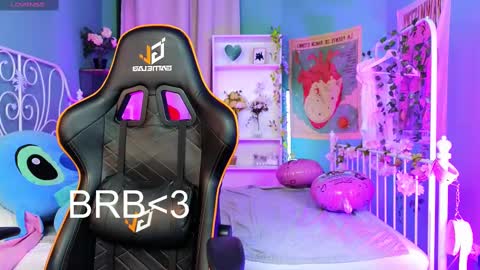 Snapshot of mizukinoyoru chatting on February 16, 2:42 am Mizuki online show from February 16, 2:42 am