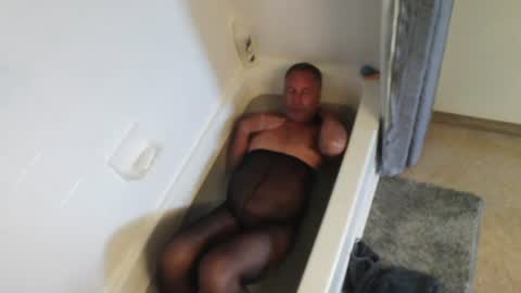 mjeffrey460699861 online show from July 17, 7:16 pm