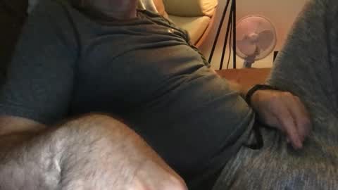 mjstratman online show from December 2, 9:02 pm