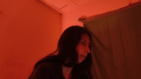 MoonLipson online show from March 30, 6:02 am