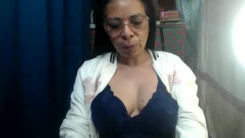 Snapshot of mmaturemessy chatting on October 22, 6:53 pm kelly online show from October 22, 6:53 pm