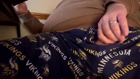 mnguy19726969 online show from November 6, 8:45 pm