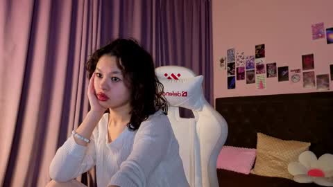 moco_choco online show from April 16, 6:02 am