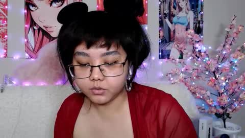 Molly online show from February 23, 7:10 am