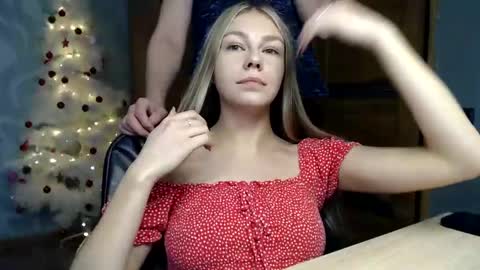 Snapshot of molli_and_tom chatting on January 9, 11:34 pm Bitcoin 1P8NuZxsaNsQTx7wJJJ7Ao1mic4nvJPVLC online show from January 9, 11:34 pm