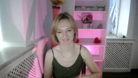 mollilove online show from May 23, 8:32 am