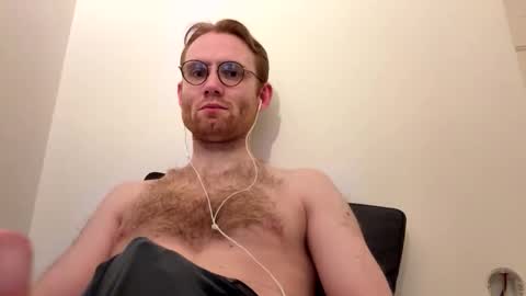 molliter online show from December 3, 2:12 am