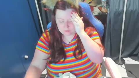 molly_moons online show from April 16, 10:56 pm