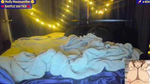 molly_moons online show from November 10, 6:49 am