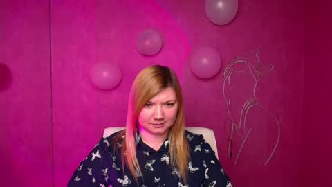 Molly online show from February 18, 3:31 pm