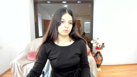 Molly Owens online show from October 18, 6:50 am