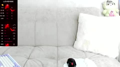 Snapshot of molly_sweetbaby chatting on February 19, 6:21 pm Ill tell you when were private online show from February 19, 6:21 pm