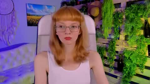 mollyjiggles online show from October 12, 12:20 pm