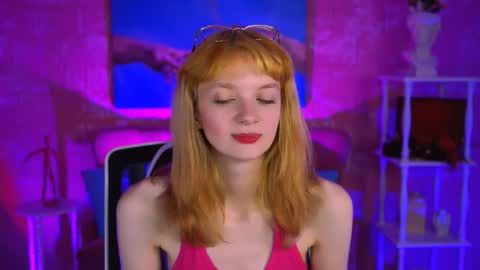 mollyjiggles online show from October 15, 12:50 pm