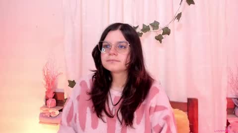 Snapshot of mollylewis18 chatting on February 11, 7:16 pm New girl Emily Valentina Michelle online show from February 11, 7:16 pm