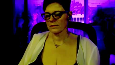 MollySun Nina Randmann online show from February 18, 7:02 pm