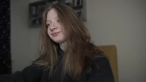 mollytucker online show from January 19, 12:06 pm