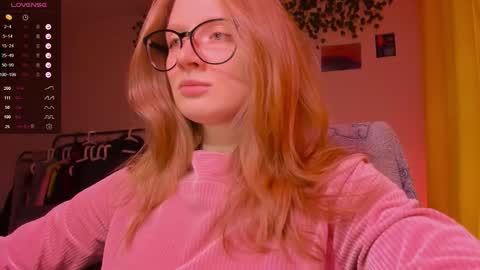 mollytucker online show from December 2, 3:54 pm