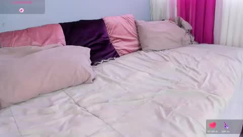 Molly online show from October 24, 4:08 pm