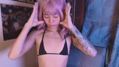 mollyycrystal online show from September 10, 9:54 am