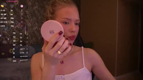 mollyymayy online show from May 21, 6:36 pm