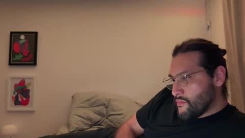 molten_escargot online show from December 30, 9:48 am