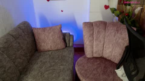 Snapshot of mommy_katy chatting on October 18, 8:35 pm mommy_katy online show from October 18, 8:35 pm