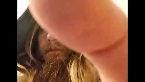 Snapshot of mommyissues2386 chatting on February 9, 1:22 am Richard Sheridan online show from February 9, 1:22 am