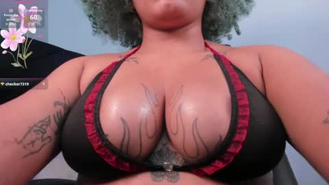 Momo  online show from April 1, 3:29 am