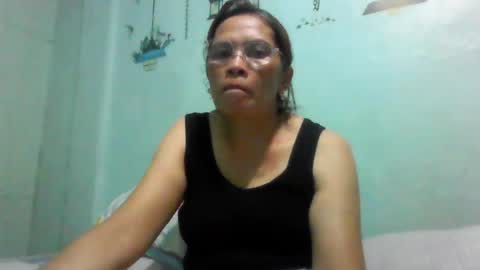 momshe_sweet online show from August 3, 2:23 pm