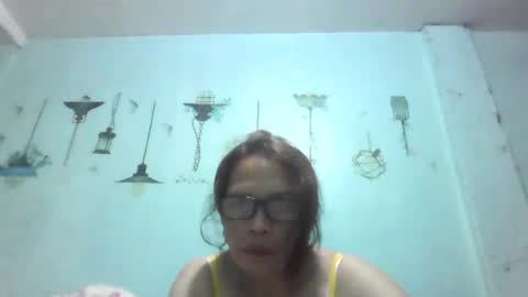 momshe_sweet online show from August 1, 9:16 pm