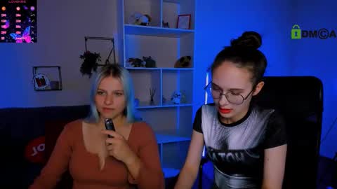 Snapshot of mona_cloud chatting on October 13, 8:33 pm Mona online show from October 13, 8:33 pm