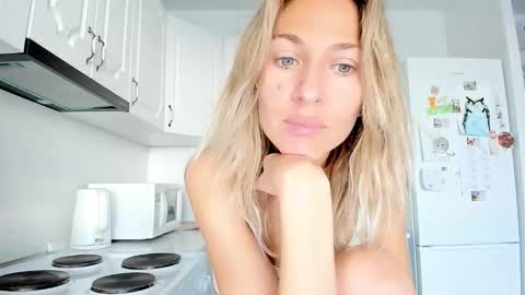 Mona online show from September 23, 5:34 am