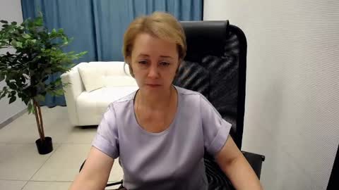 Mona online show from May 23, 9:05 am